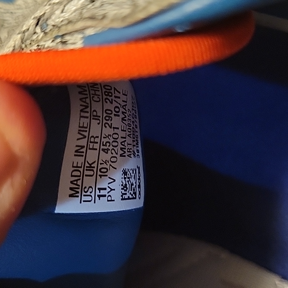 Adidas Superstar Shell Toe Size 11 - image 5